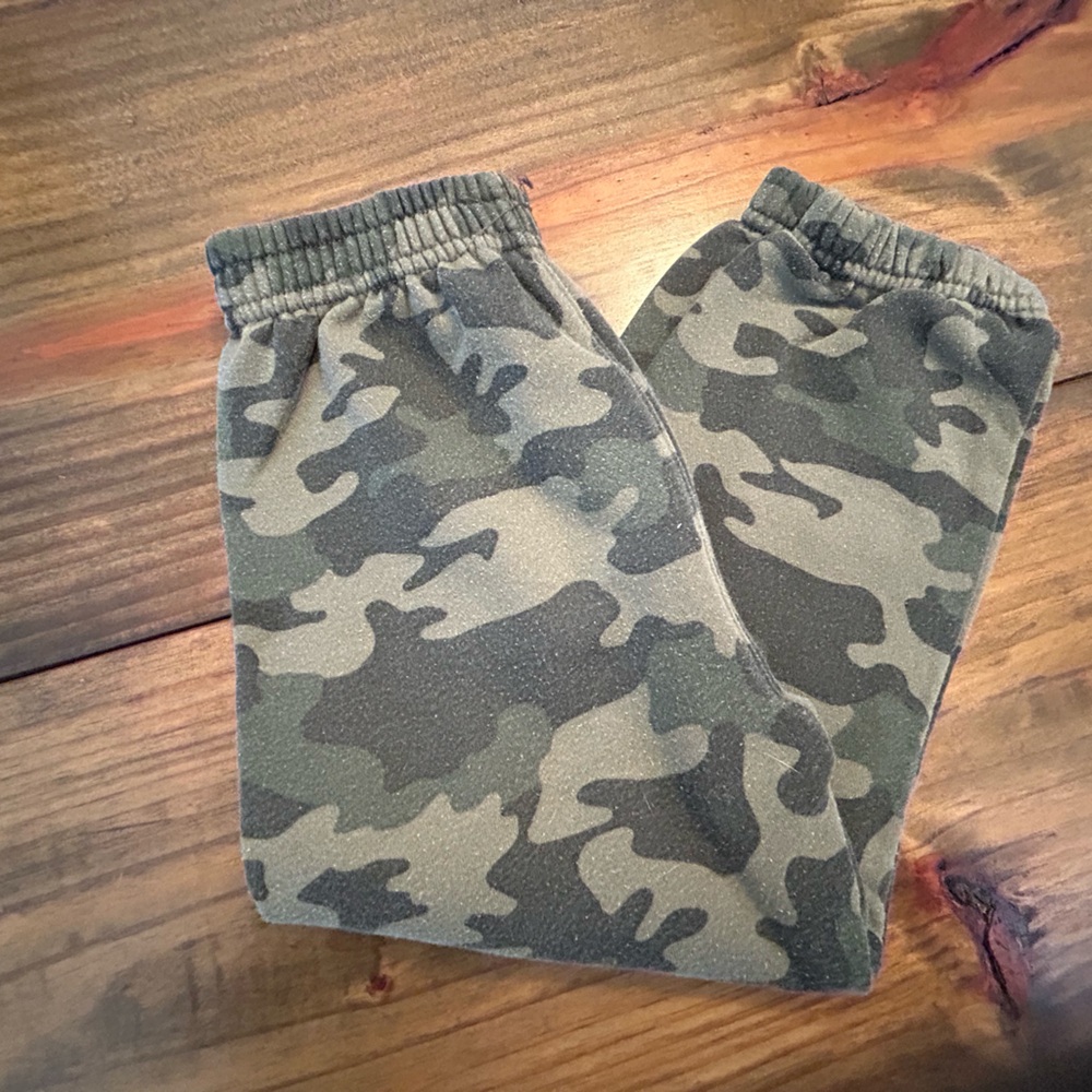 ✨Garanimals Green Camouflage Kids Jogger Pants